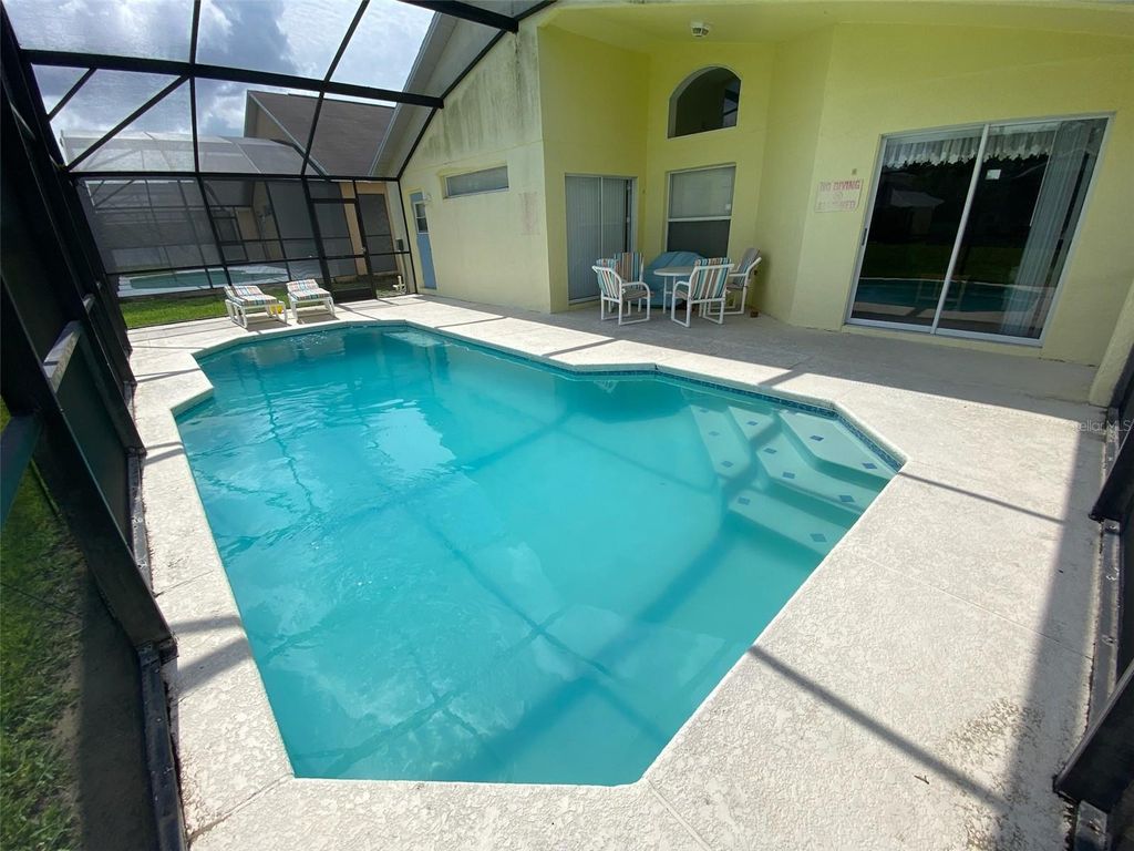 Photo of 611 Casterton Circle, Davenport, FL 33897 (MLS # S5147110)