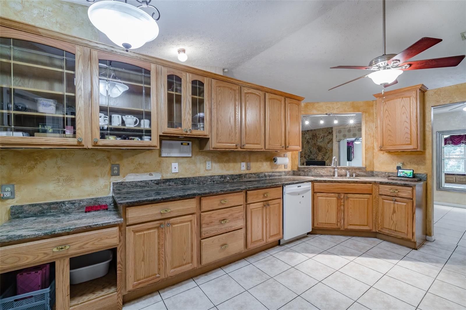 4228 SPRING WAY CIRCLE