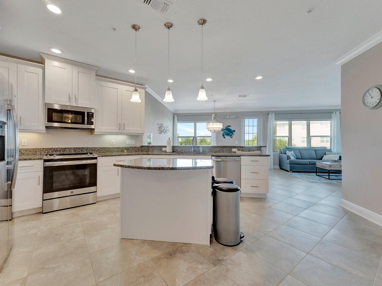 PALMA SOLA BAY CLUB PH 3 BLDG - Residential Lease