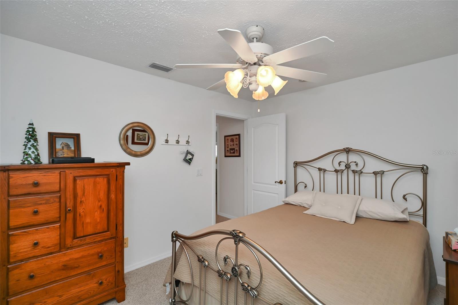 CRYSTAL GLEN - Residential