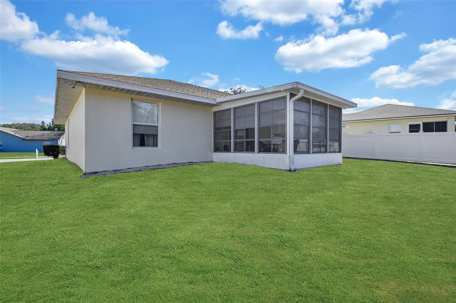 CRYSTAL GLEN - Residential