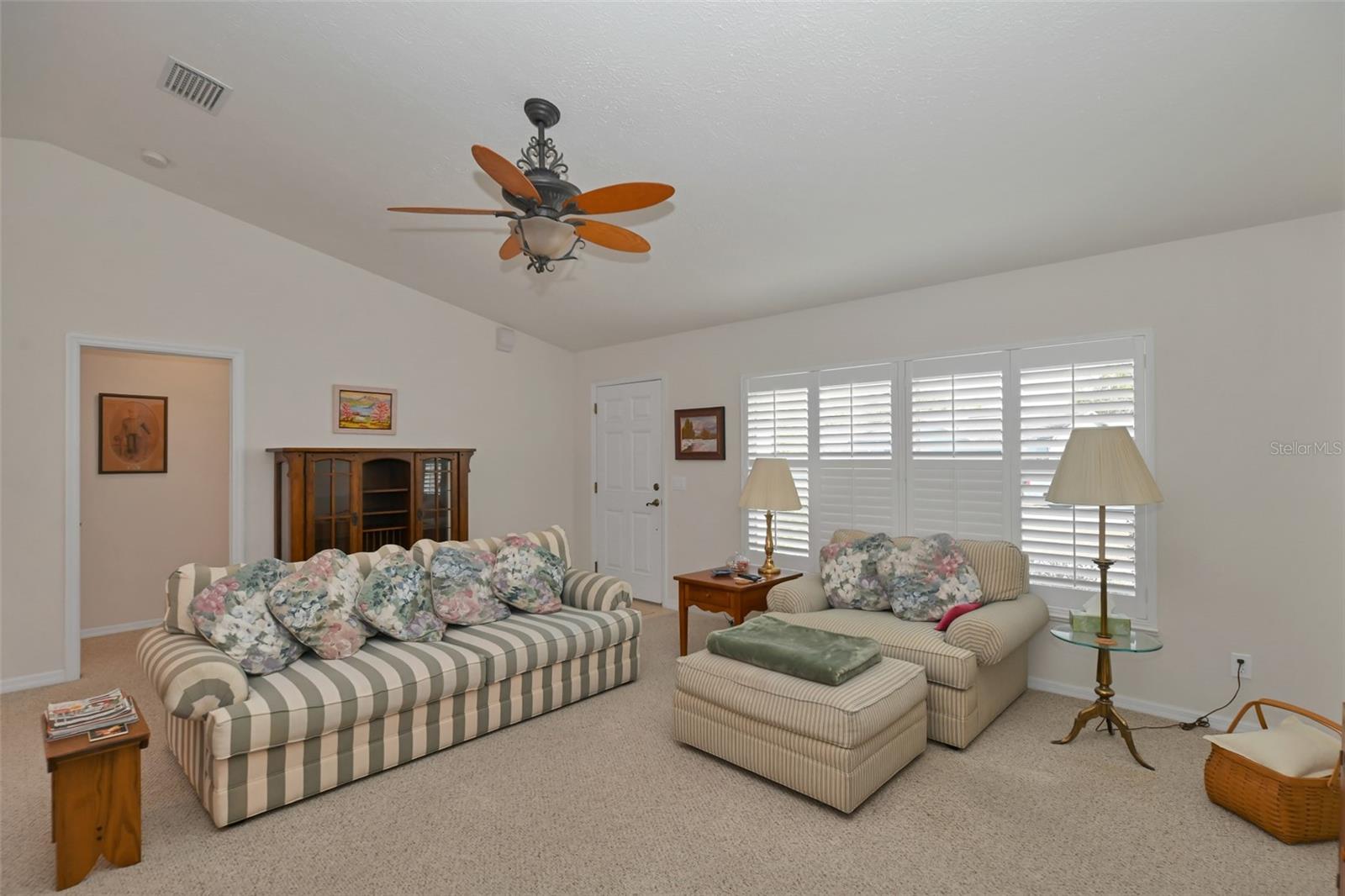 CRYSTAL GLEN - Residential