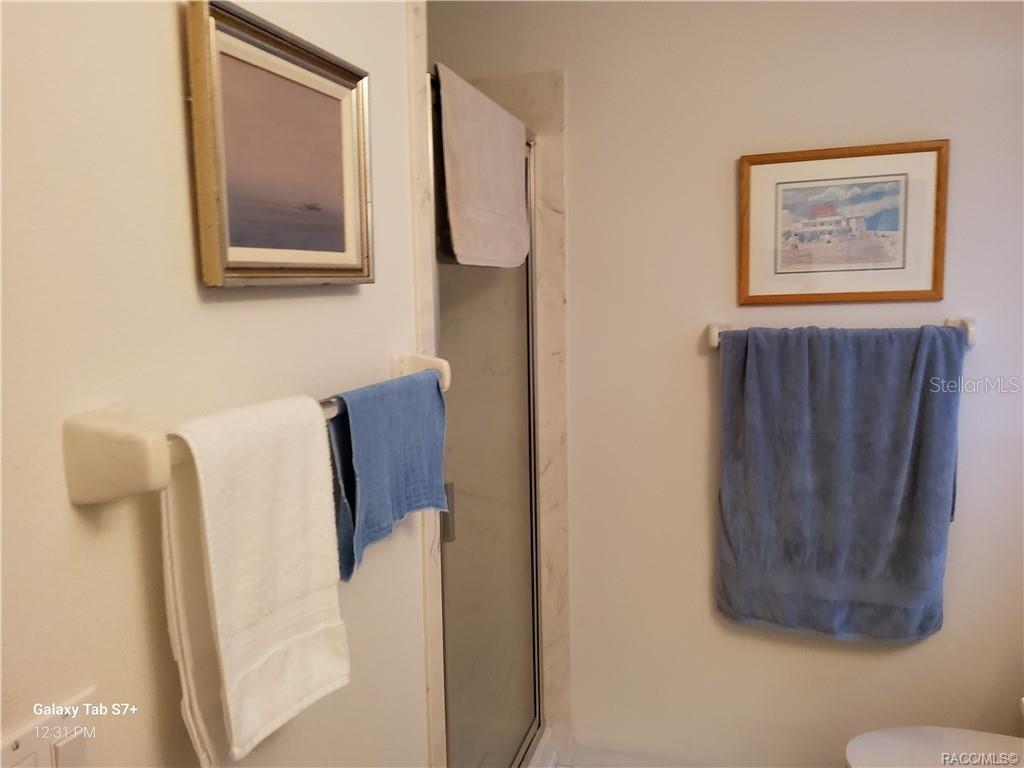 CRYSTAL GLEN - Residential