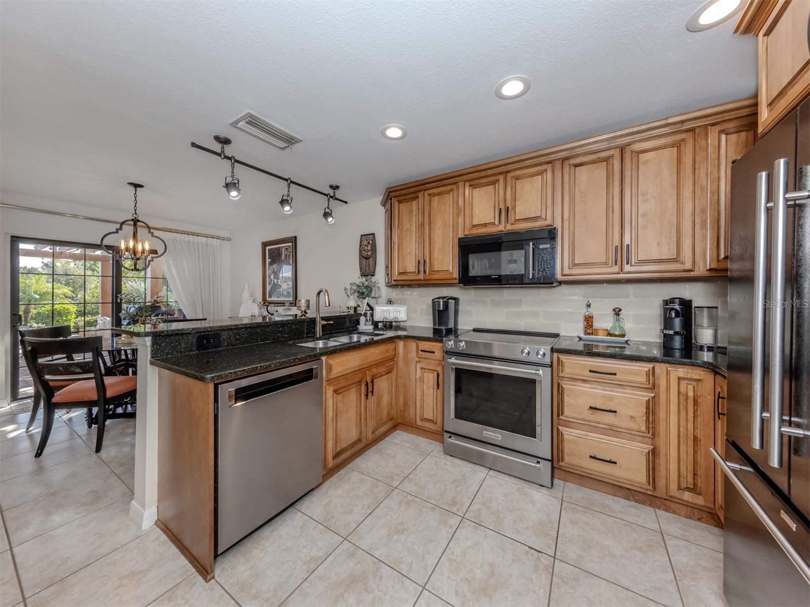 STONEYBROOK AT VENICE - Residential