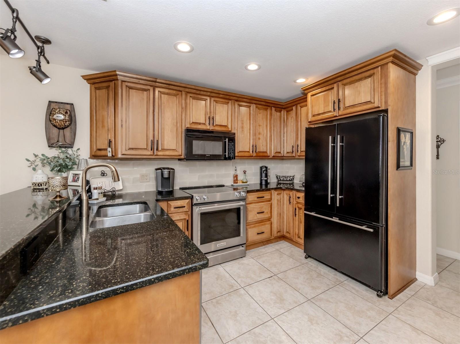 STONEYBROOK AT VENICE - Residential