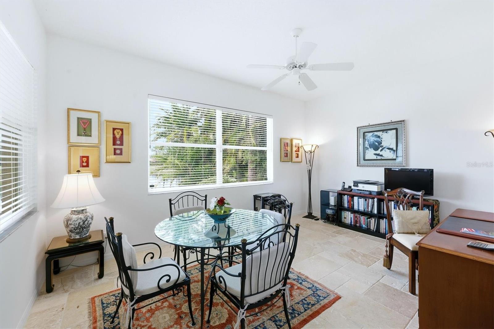 UNIVERSITY PARK COUNTRY CLUB - Residential