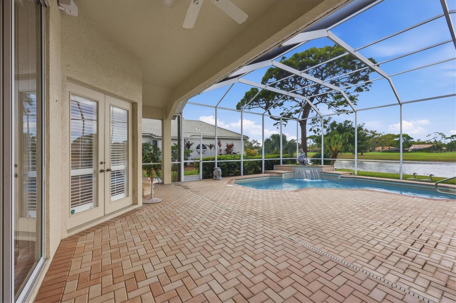 UNIVERSITY PARK COUNTRY CLUB - Residential