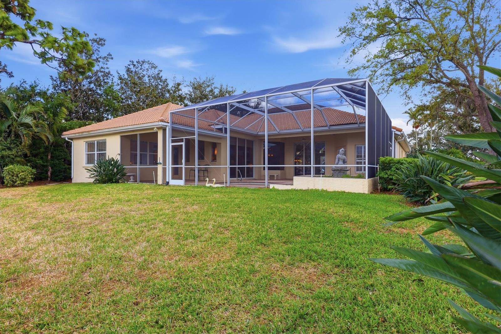 UNIVERSITY PARK COUNTRY CLUB - Residential