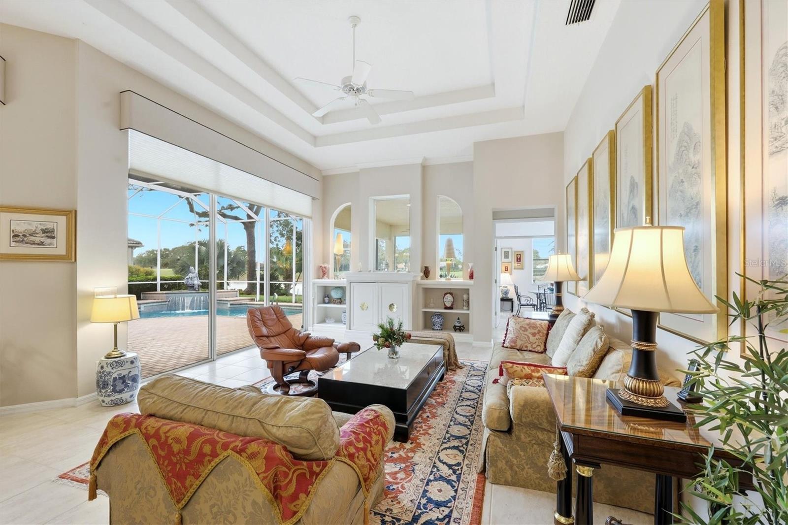 UNIVERSITY PARK COUNTRY CLUB - Residential