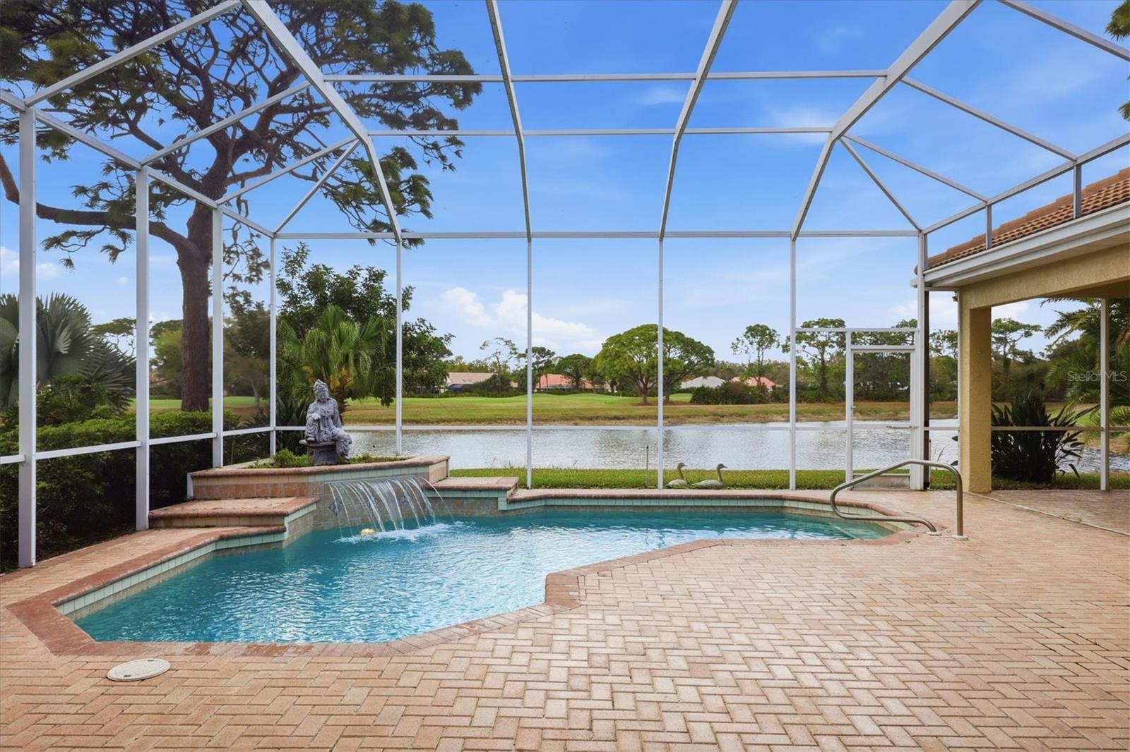 UNIVERSITY PARK COUNTRY CLUB - Residential