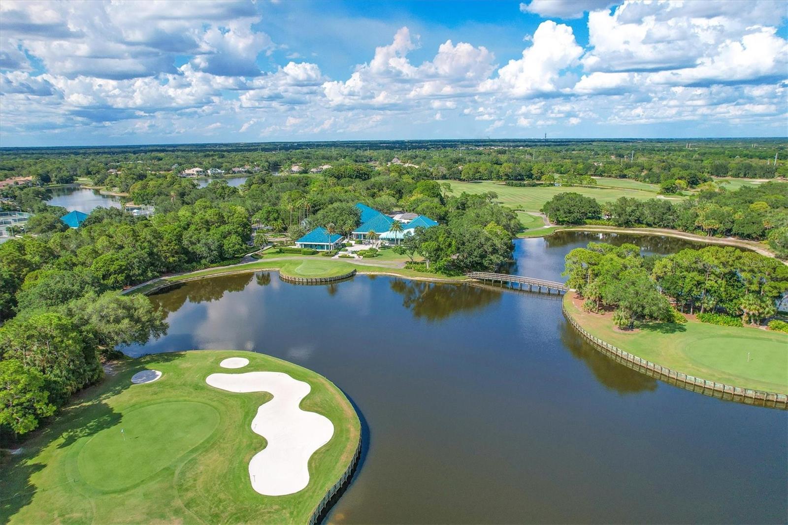 UNIVERSITY PARK COUNTRY CLUB - Residential