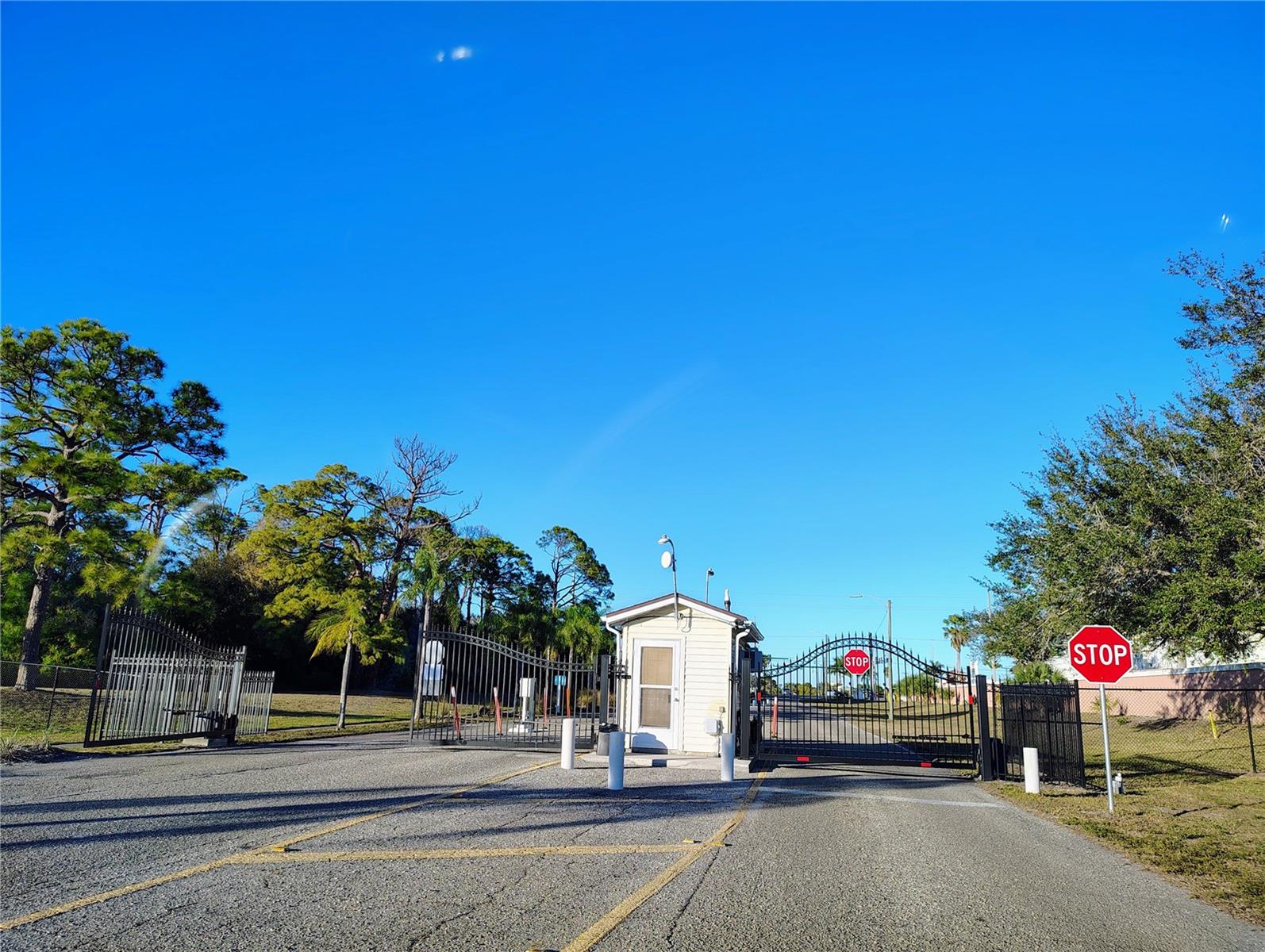 HOLIDAY PARK - Residential