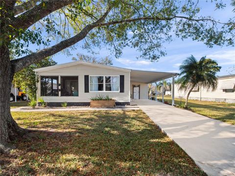 Photo of 216 Ellsworth Drive, Kissimmee, FL 34758 (MLS # S5142782)