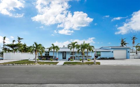 A home in LONGBOAT KEY