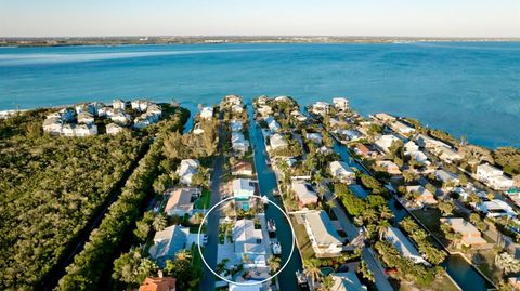 A home in LONGBOAT KEY