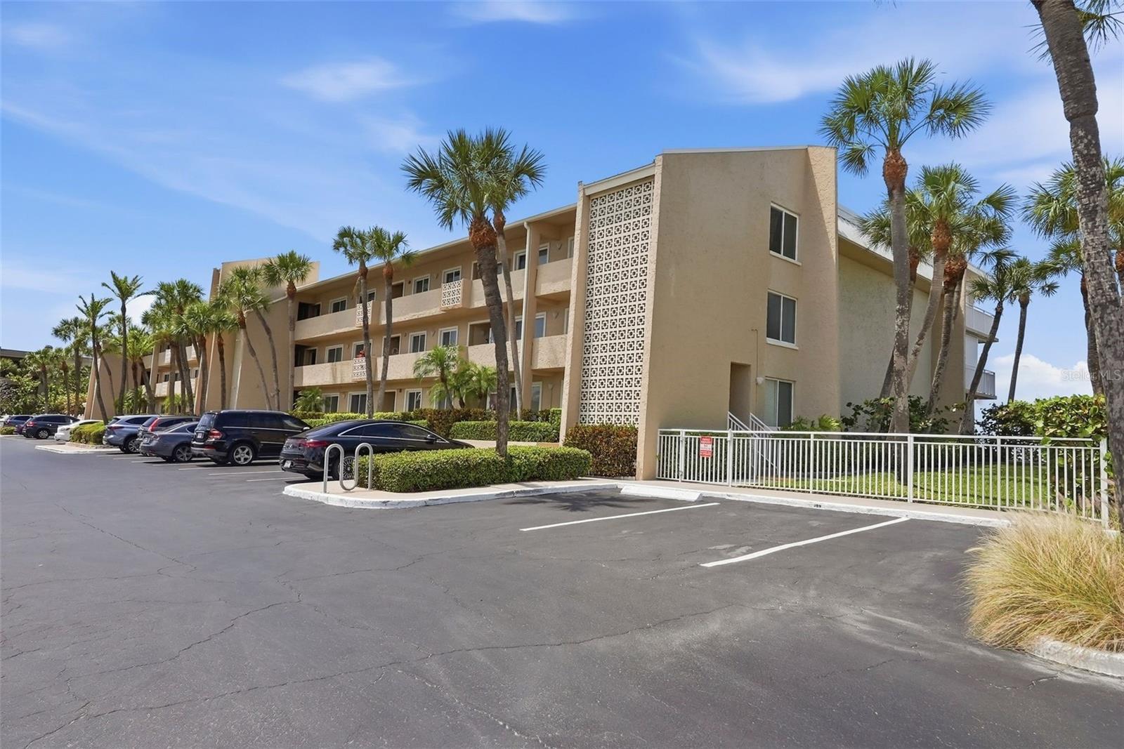 BELLEAIR KEY CONDO - Residential