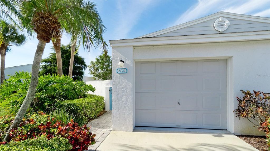 Photo of 836 Waterside Lane, Bradenton, FL 34209 (MLS # A4678391)