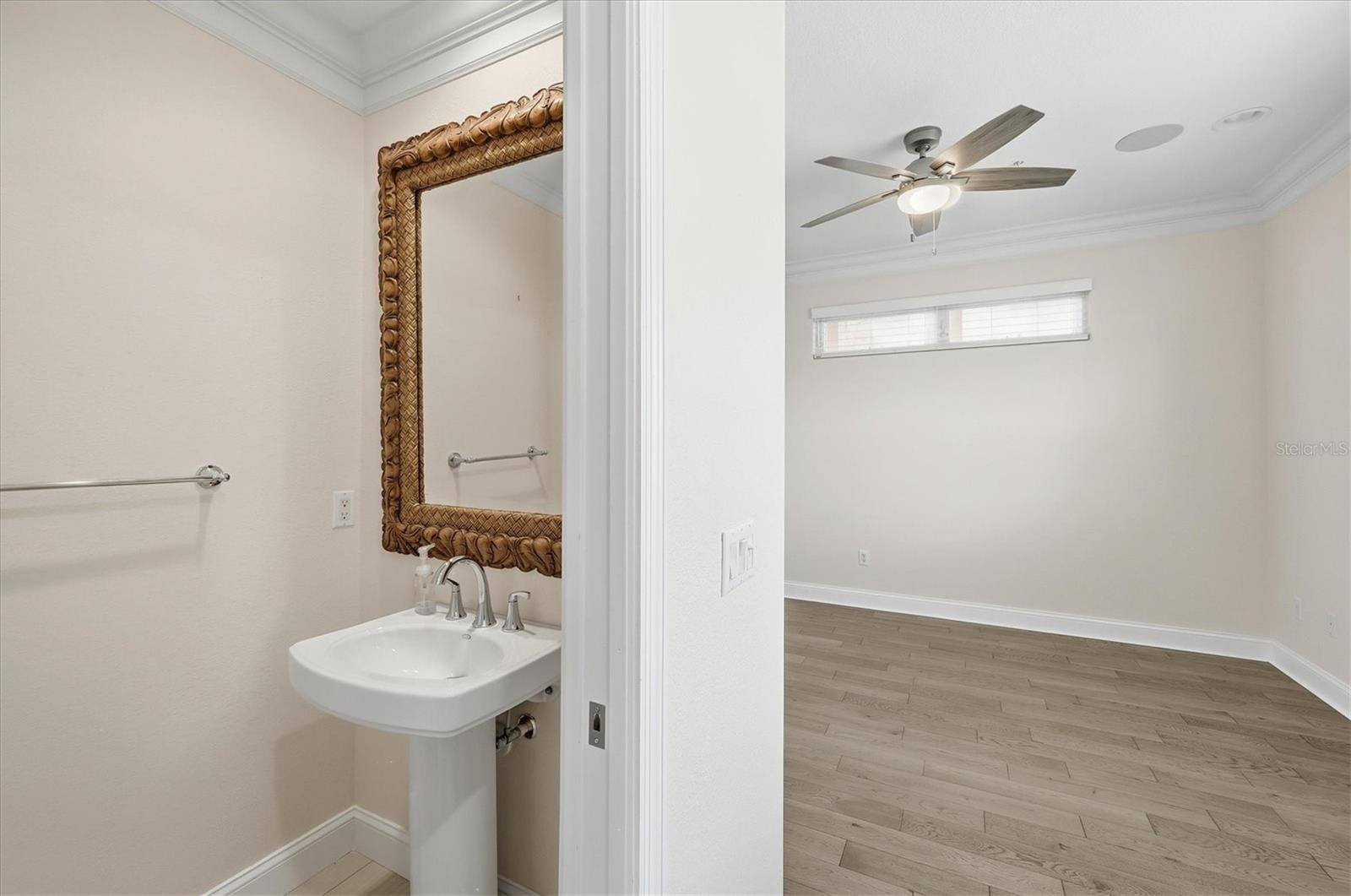 LANDINGS ON LEMON BAY - Residential