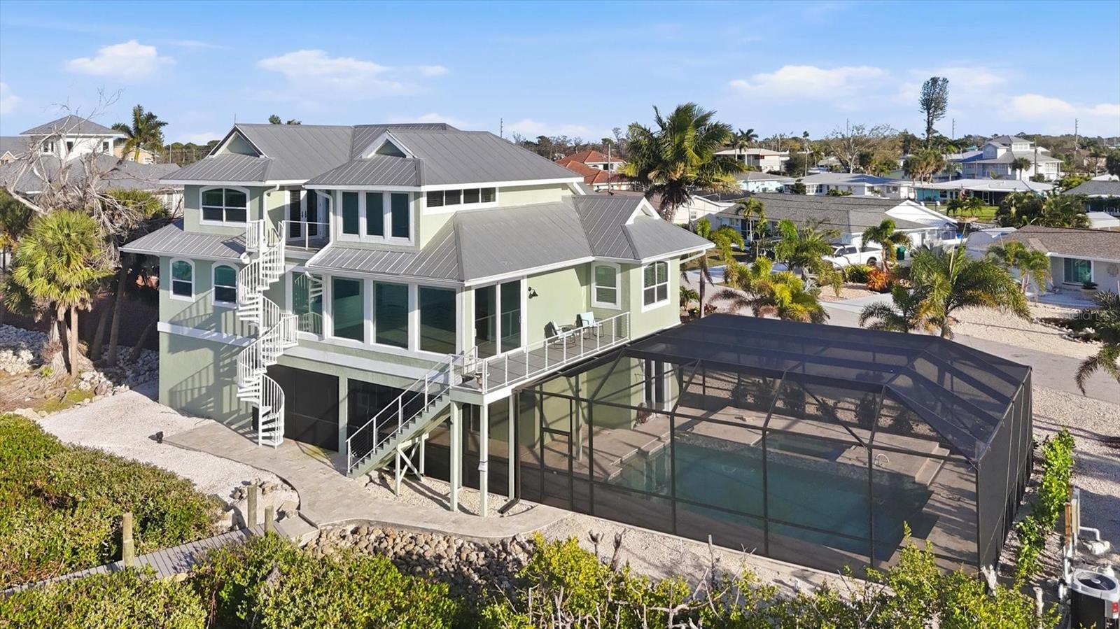 LANDINGS ON LEMON BAY - Residential