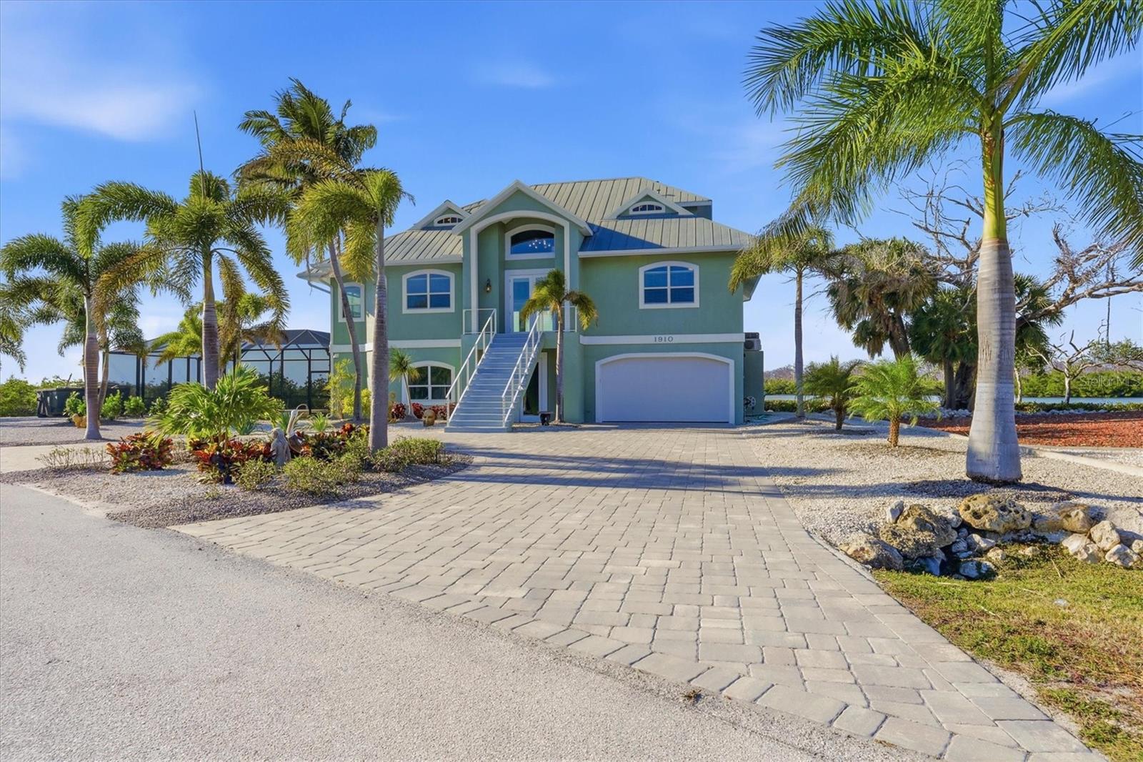 LANDINGS ON LEMON BAY - Residential