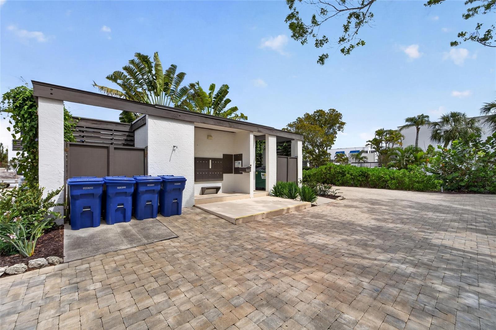 BAYPORT BCH & TEN PH F - Residential