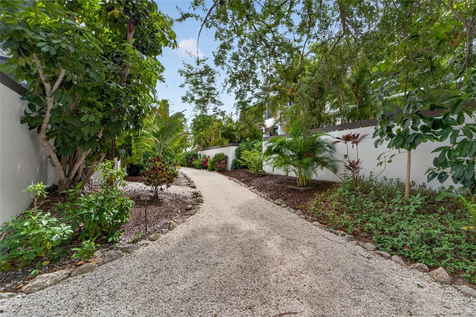 BAYPORT BCH & TEN PH F - Residential