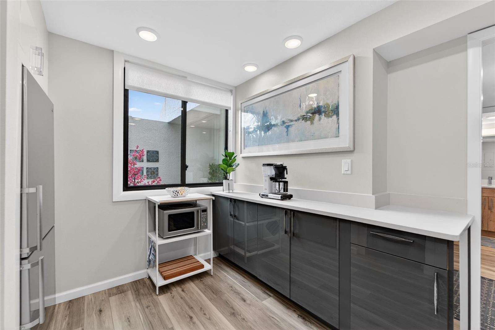 BAYPORT BCH & TEN PH F - Residential