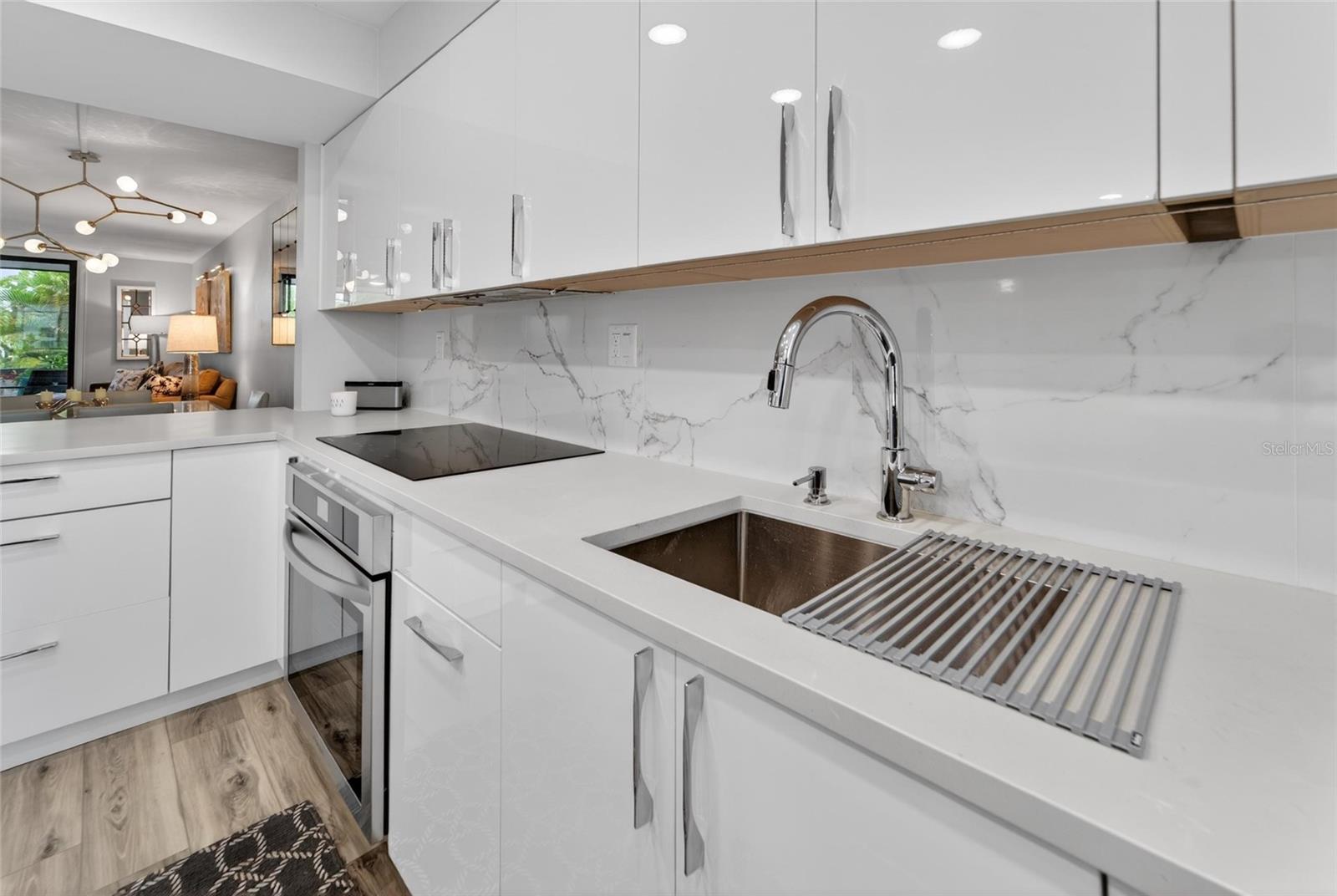 BAYPORT BCH & TEN PH F - Residential