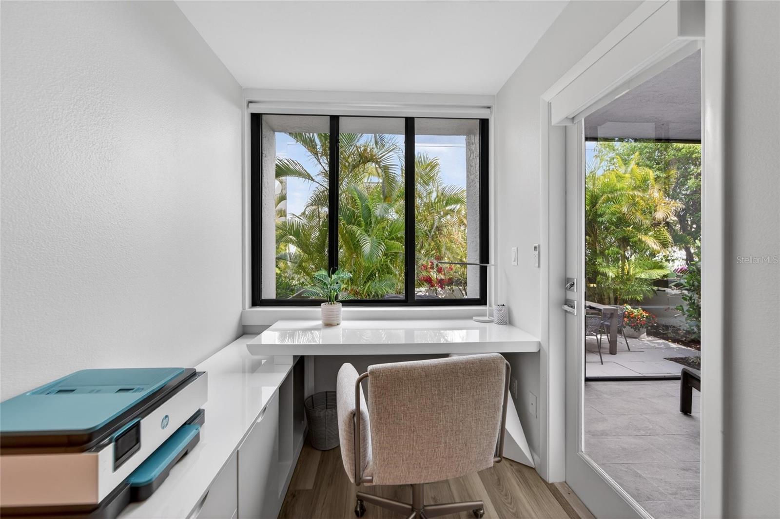 BAYPORT BCH & TEN PH F - Residential