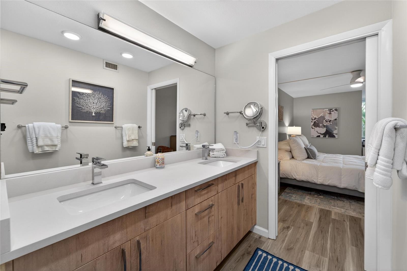 BAYPORT BCH & TEN PH F - Residential