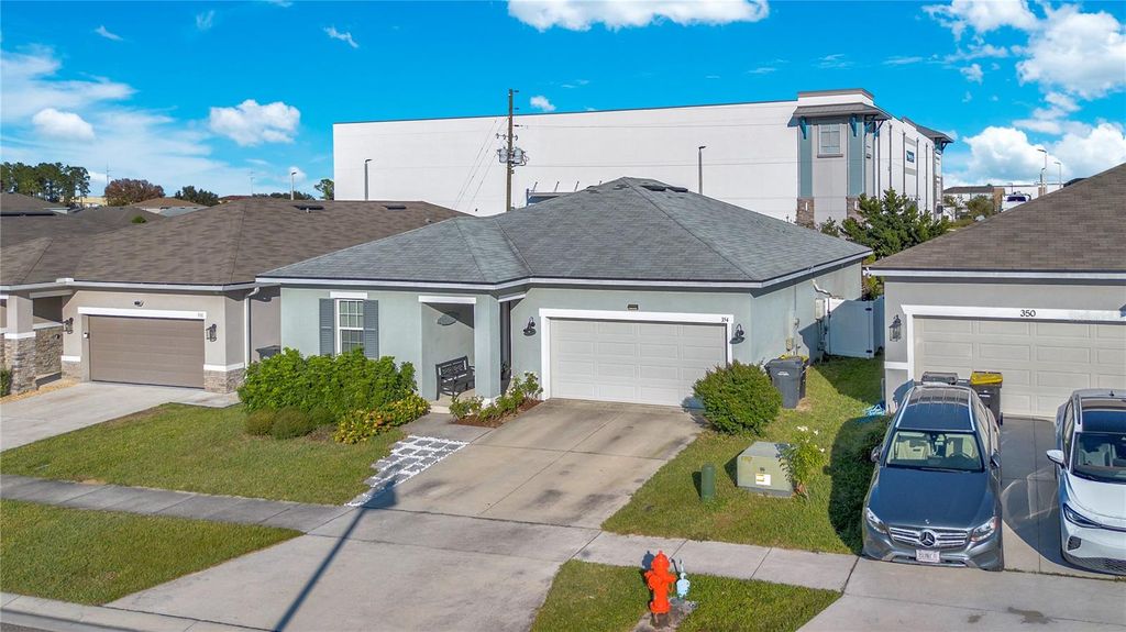 Photo of 354 Casa Verano Lane, Davenport, FL 33897 (MLS # S5138964)