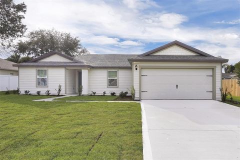 Photo of 16984 SW 40th Circle, Ocala, FL 34473 (MLS # TB8301190)