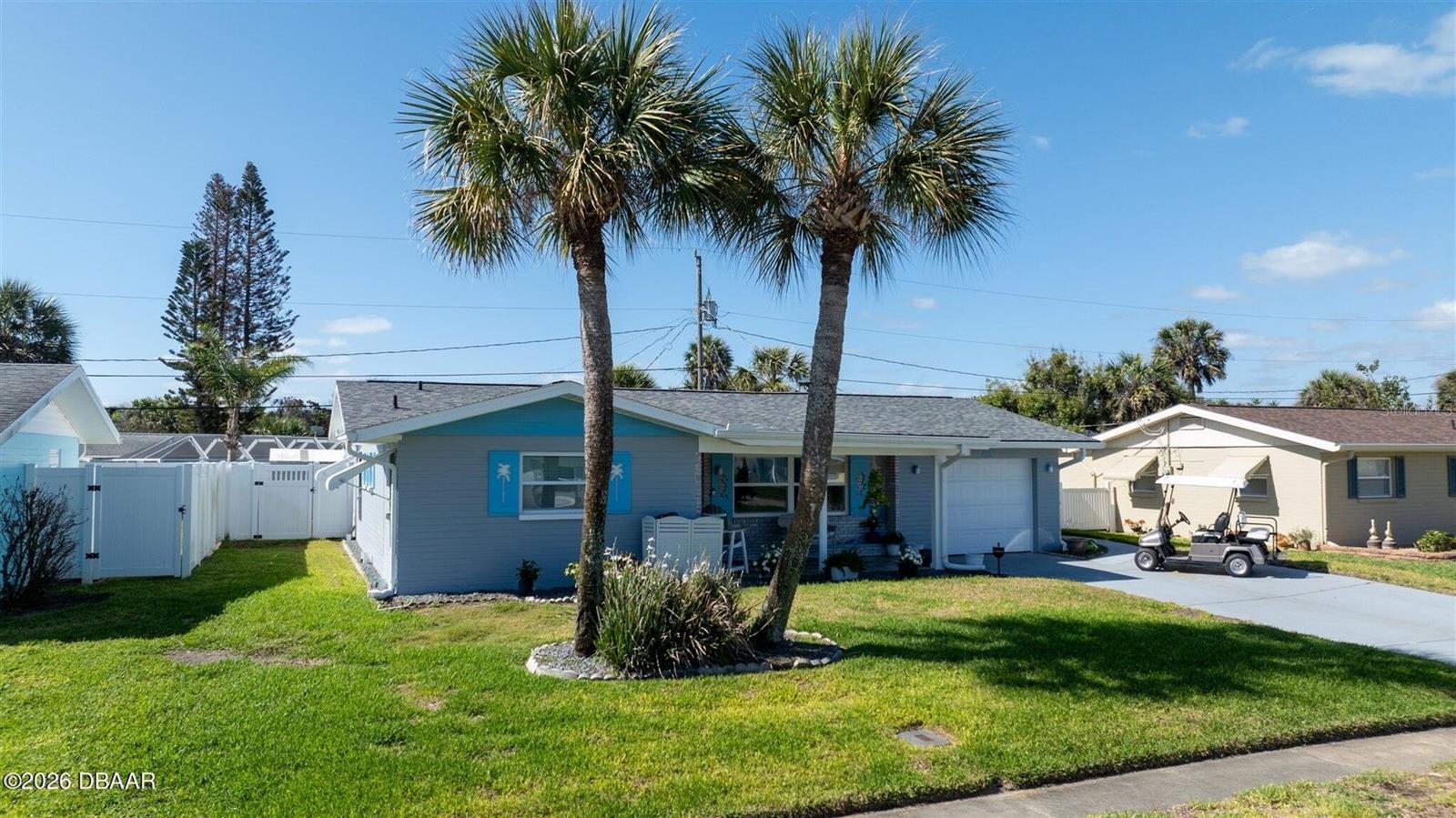 AQUA VISTA CIRCLES - Residential