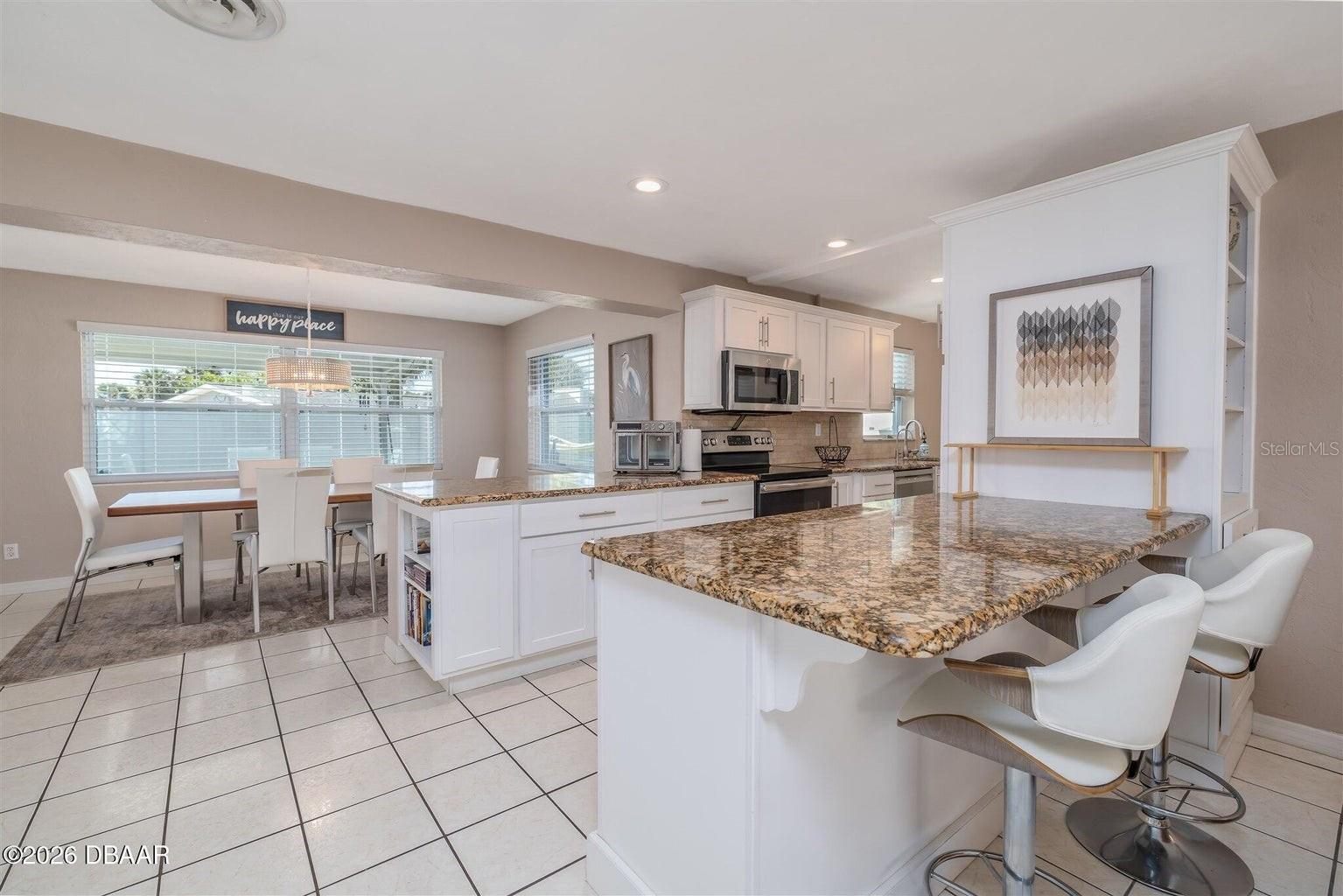 AQUA VISTA CIRCLES - Residential