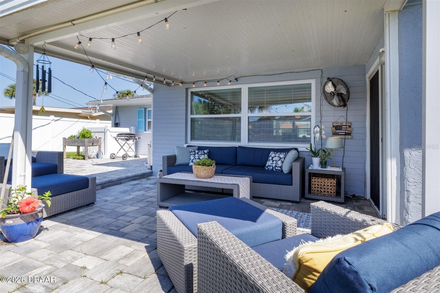 AQUA VISTA CIRCLES - Residential