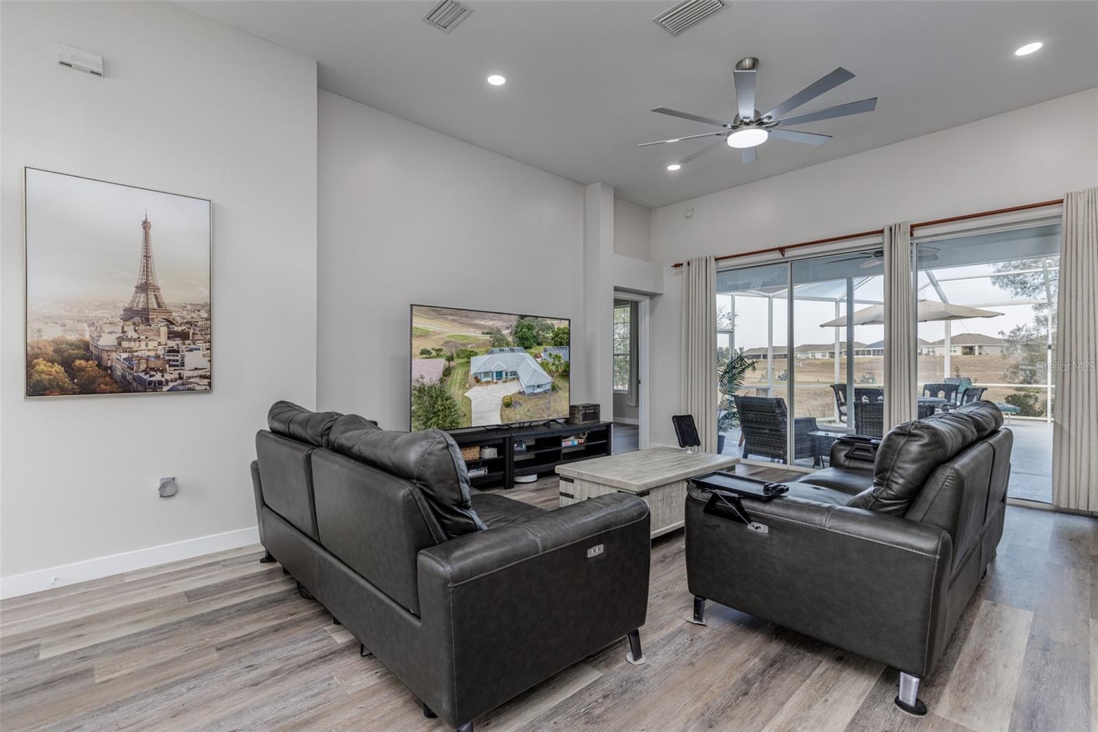 LAUREL RIDGE 01 - Residential