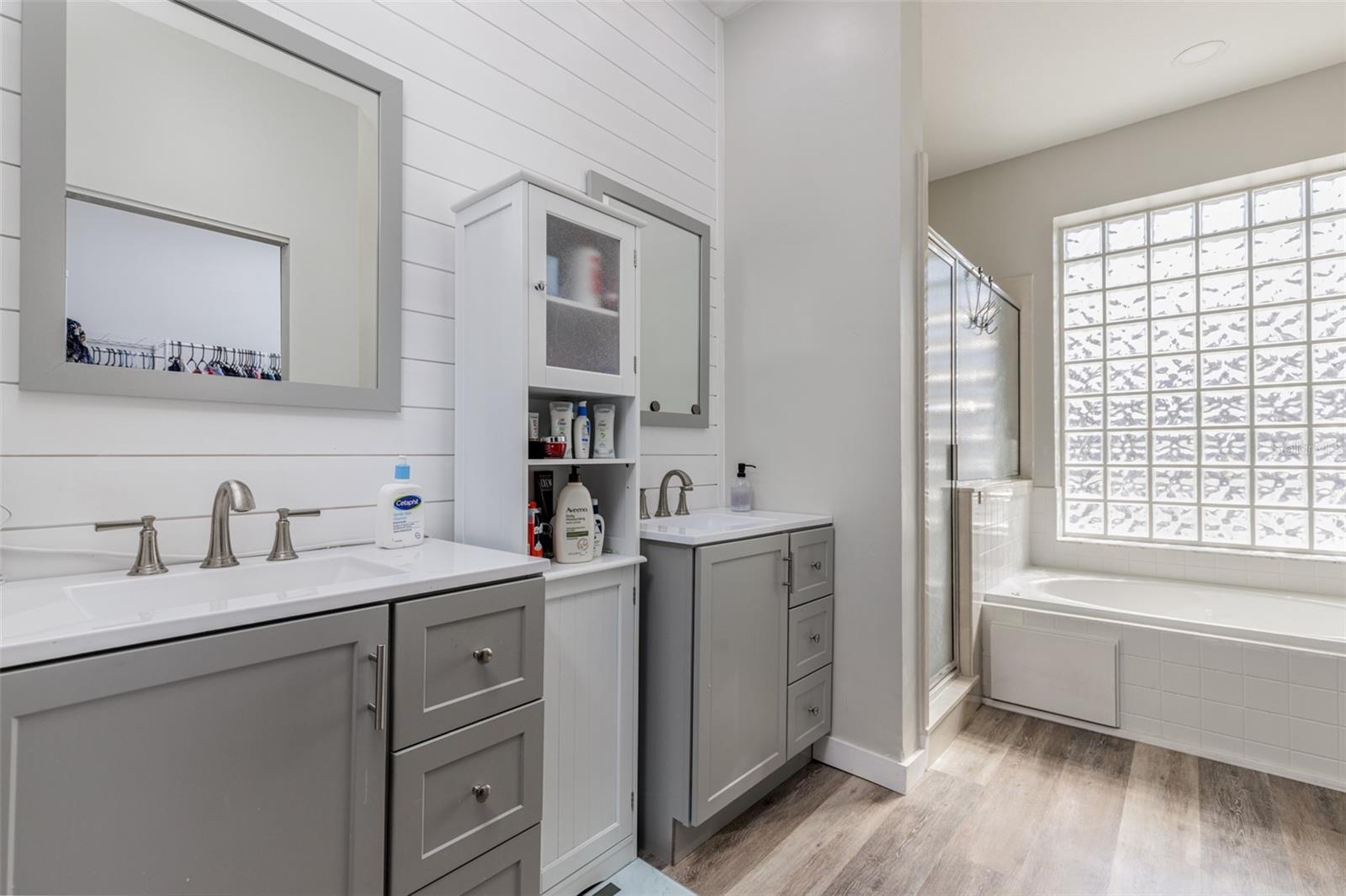 LAUREL RIDGE 01 - Residential