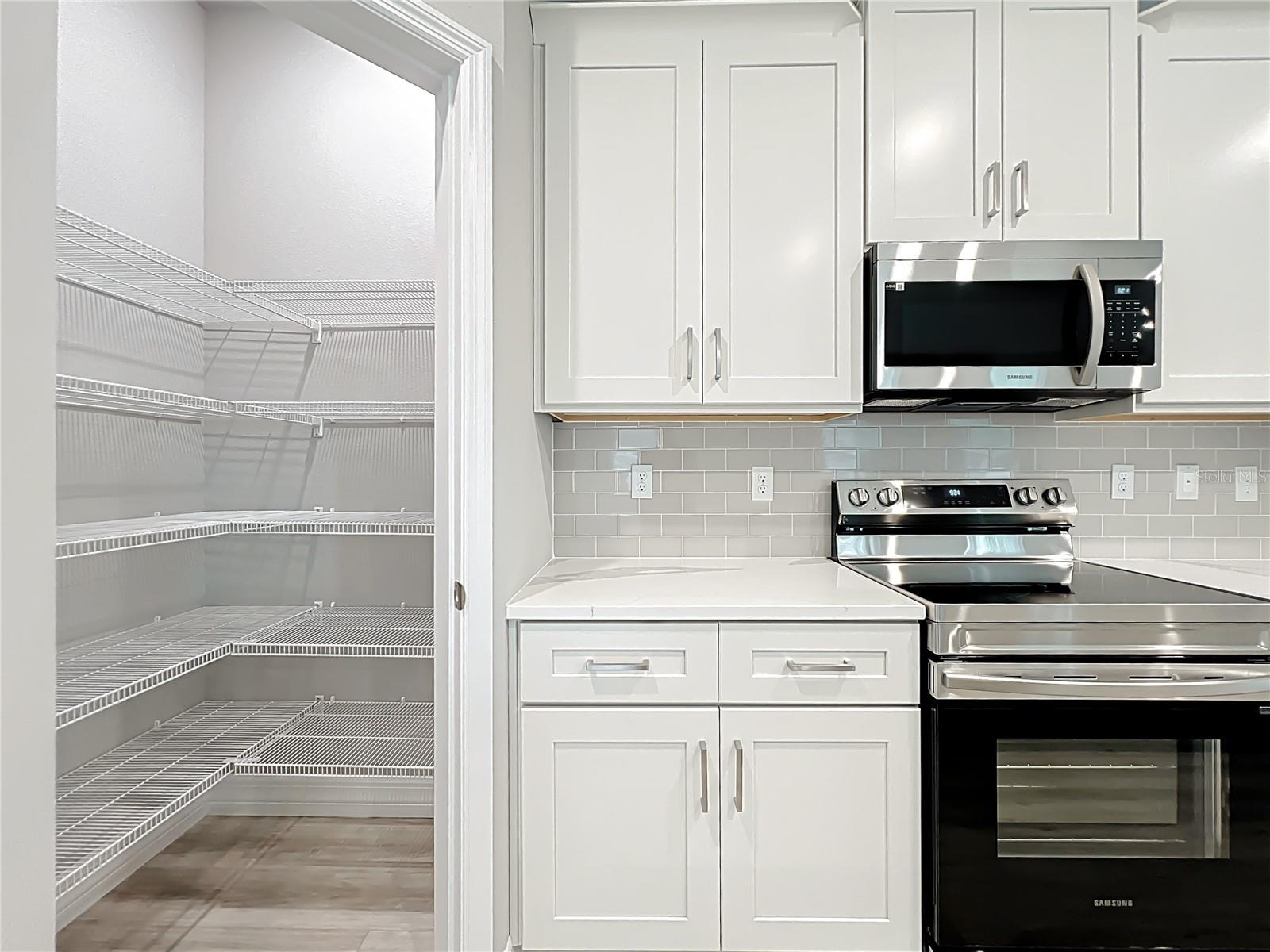 MARION OAKS UN 10 - Residential