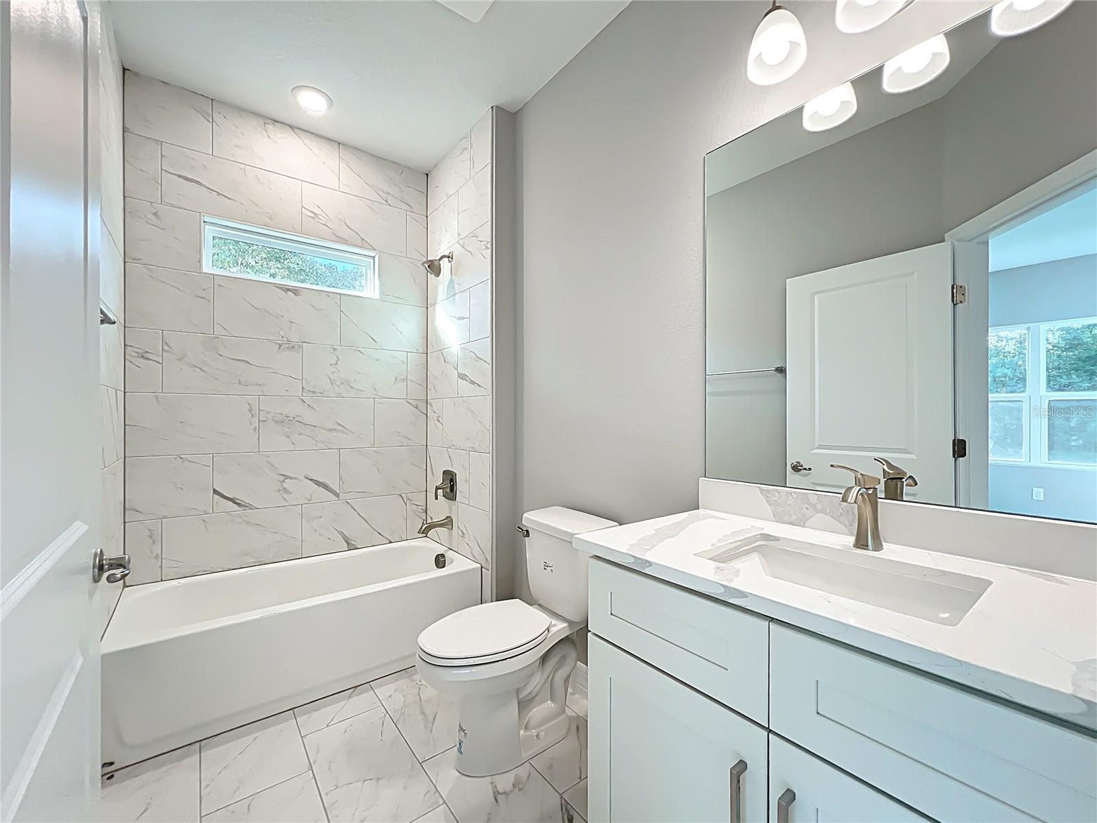 MARION OAKS UN 10 - Residential