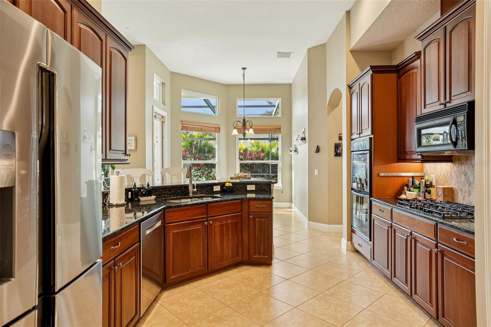 KEENES POINTE - Residential