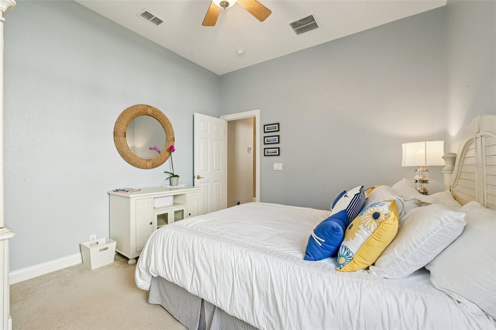 KEENES POINTE - Residential