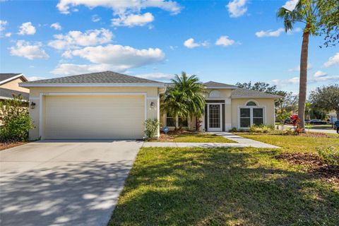 A home in PARRISH