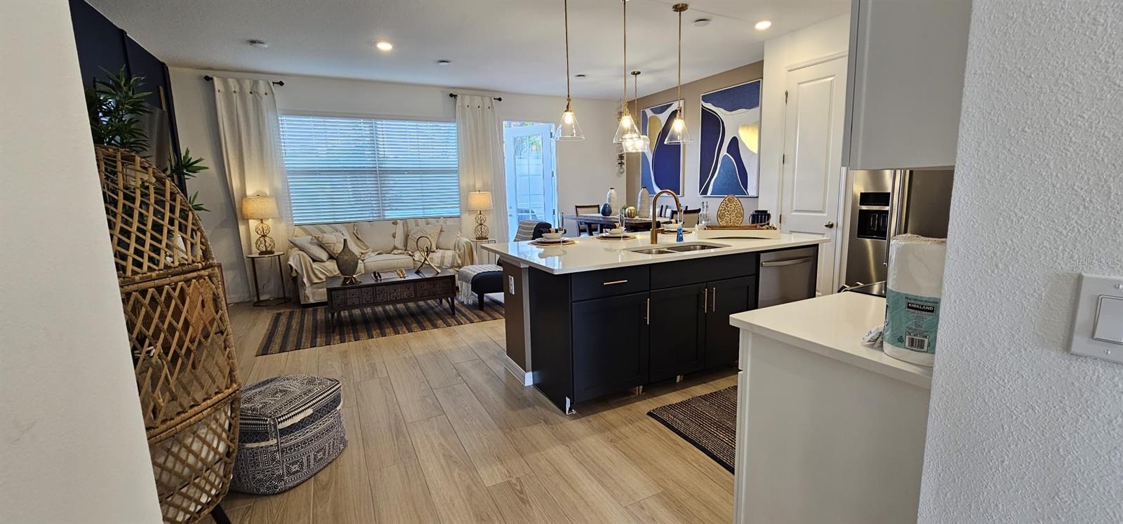 FESTIVAL PH 5 - Residential Lease