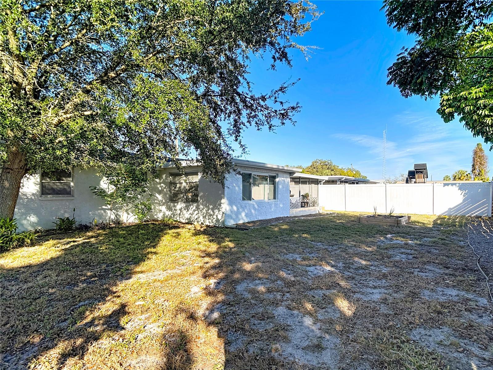 EMBASSY HILLS - Residential