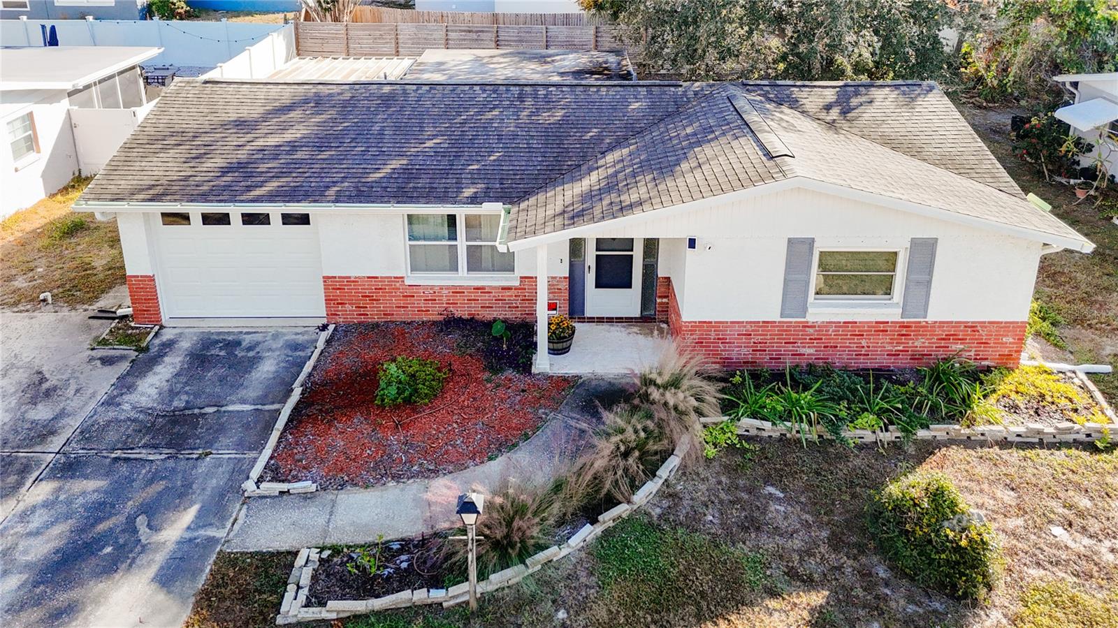 EMBASSY HILLS - Residential