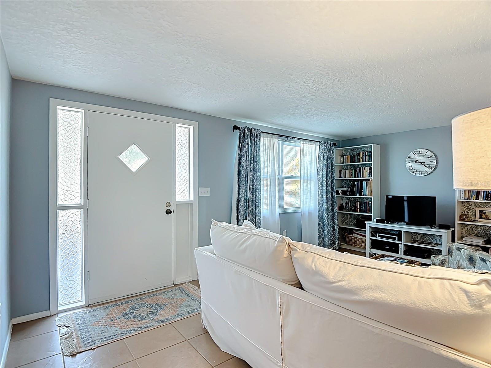 EMBASSY HILLS - Residential