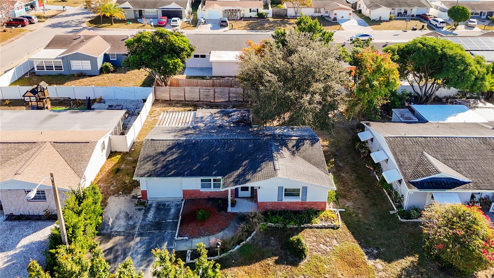 EMBASSY HILLS - Residential