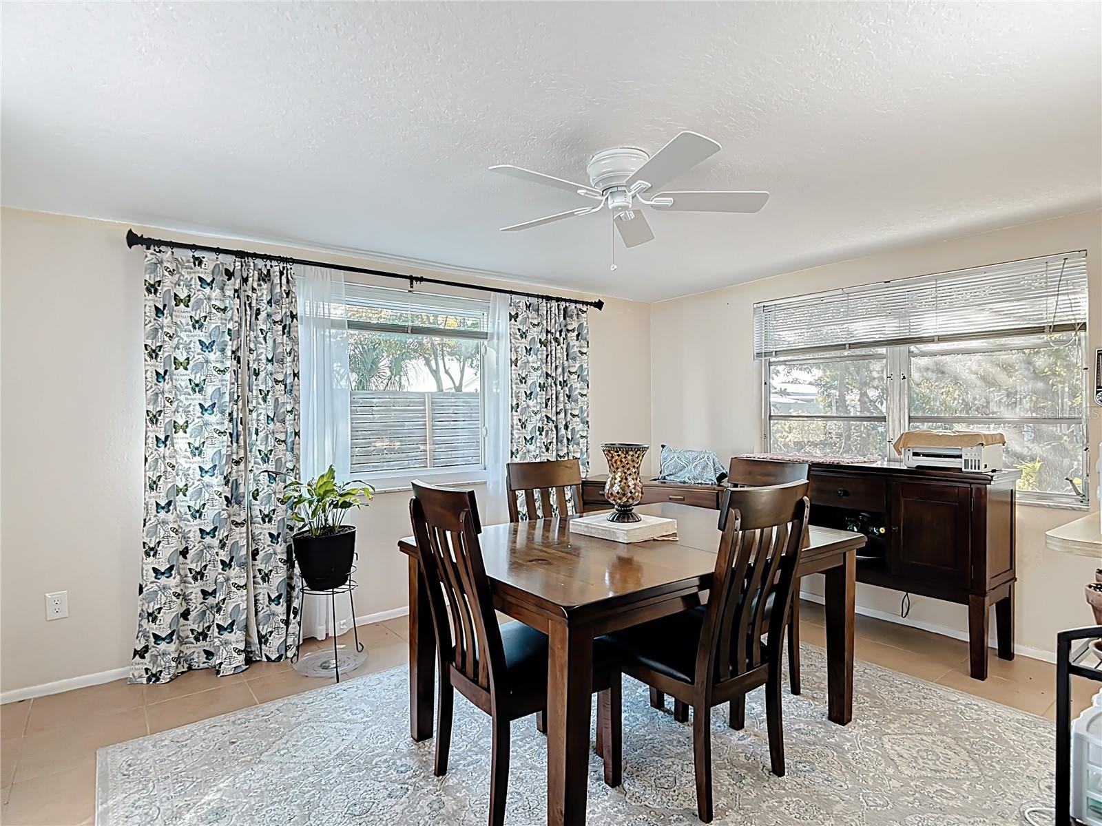 EMBASSY HILLS - Residential