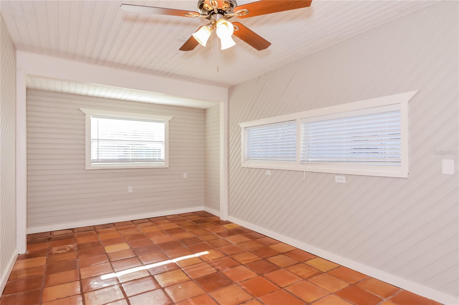 SARASOTA SPRINGS UNIT 19 - Residential Lease