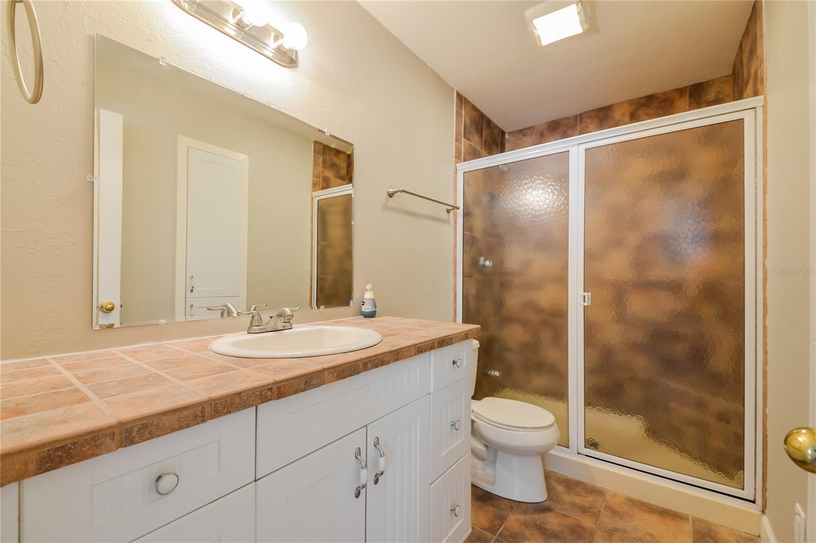 SARASOTA SPRINGS UNIT 19 - Residential Lease